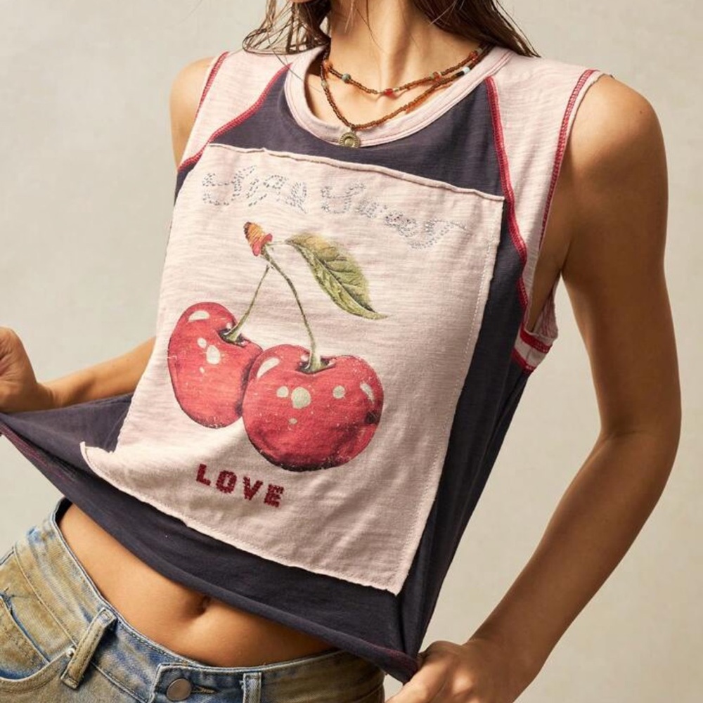 Chic Cherry Print Sleeveless Tank Muscle Tee, large, gray, pink, red NEW trendy - Picture 4 of 13